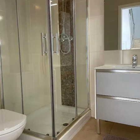 Duplex Con Piscina Individual Y Vistas Al Mar En בית נופש