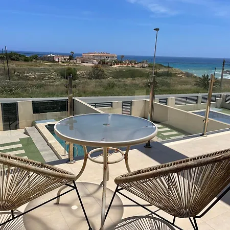 בית נופש Duplex Con Piscina Individual Y Vistas Al Mar En טורבייחה