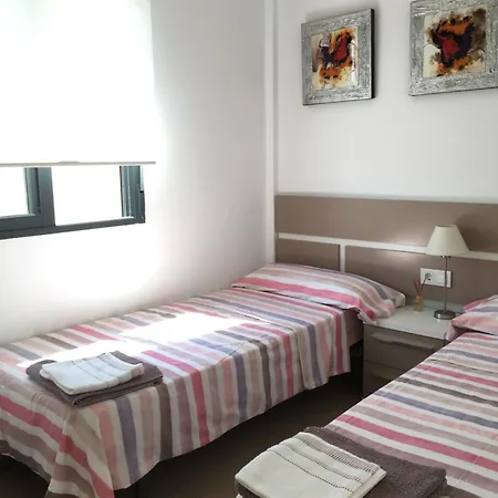 Duplex Con Piscina Individual Y Vistas Al Mar En טורבייחה